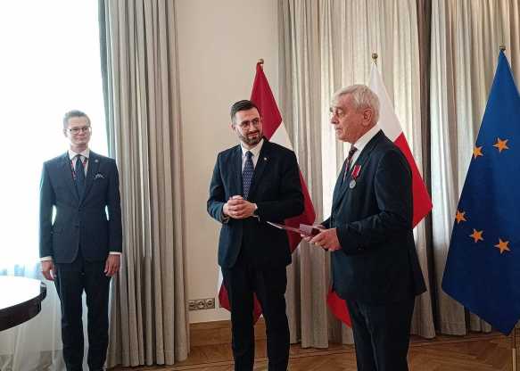Igors Tipāns, Deputy Vice-Rector of Studies, International Engagement at RTU, Recieves the «Bene Merito» Badge of Honour Awarded by the Minister of Foreign Affairs of Poland