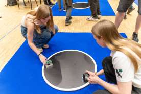 Skolēni sacensībās demonstrēs zināšanas robotikā un elektronikā