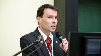 RTU pētnieks: Latvijai ar Covid-19 varētu nākties cīnīties vismaz pusgadu, liecina sistēmdinamikas analīze