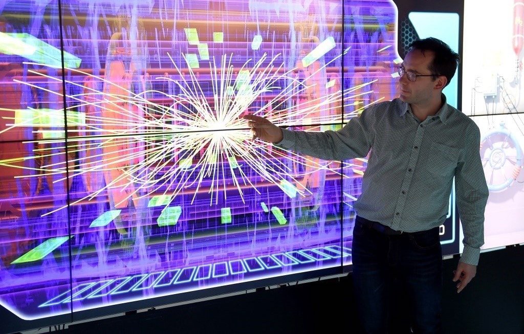 Photo: Riga Technical University, RTU Researcher, Dr. Viesturs Veckalns, explaining the processes in a particle accelerator experiment during CERN Science Week in Latvia, 22.–26.05.2017. 