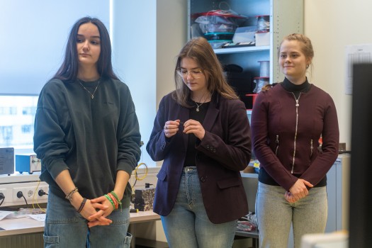 Latvijas skolēni dodas ēnot RTU zinātniekus CERN 2023