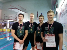 RTU sportisti izcīna godalgotas vietas Universiādē peldēšanā