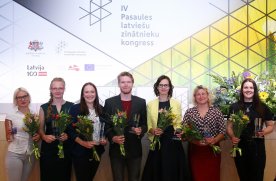 Jaunie zinātnieki Pasaules latviešu zinātnieku kongresa pasākumā «ResearchSlam» demonstrē runas veiklību