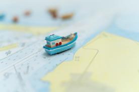 Līdz oktobrim RTU zinātkāres centrā «Futurimo Rīga» būs skatāma interaktīva jūrniecībai veltīta izstāde «Tavs kompass rāda uz jūru»