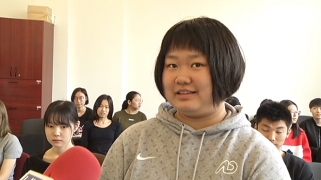 Skolēni no Ķīnas uzsāk mācības RTU E-studiju tehnoloģiju un humanitāro zinātņu fakultātē